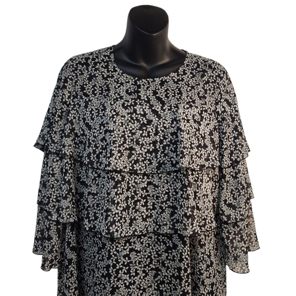 Who what wear Women's Black White Floral Print Dress Sz M - Picture 3 of 10